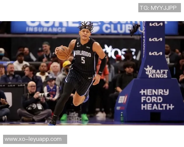 班凯罗担任中锋角色莫斯利强调球队多元持球能力与特色