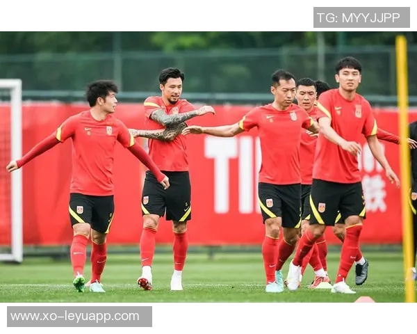 国足备战简朴原则落实饮食起居不享特殊待遇全力以赴迎战